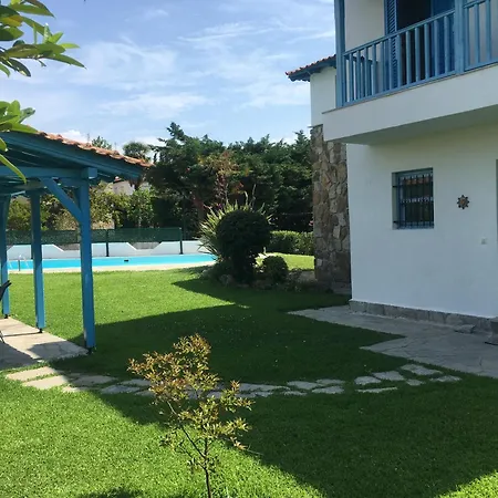 Blue House Ferienhaus Kalandra