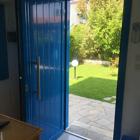 Blue House Kalandra