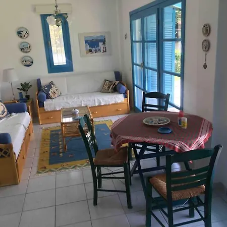 Blue House Casa vacanze Kalandra