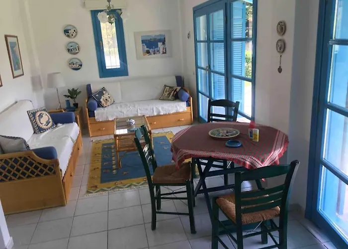 Blue House בית נופש Kalandra