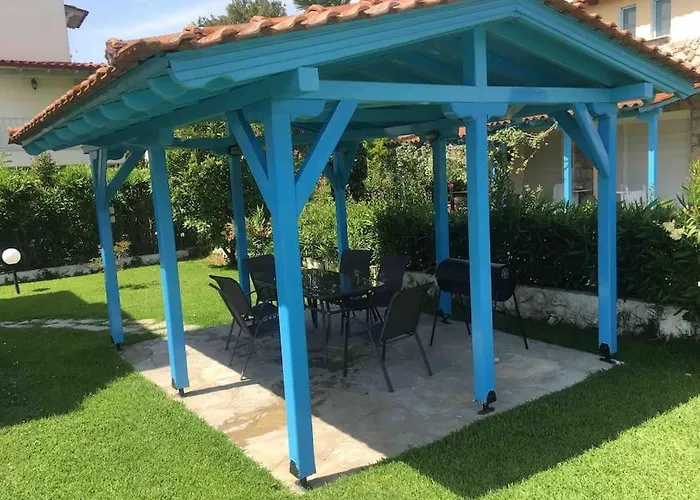 Blue House בית נופש *